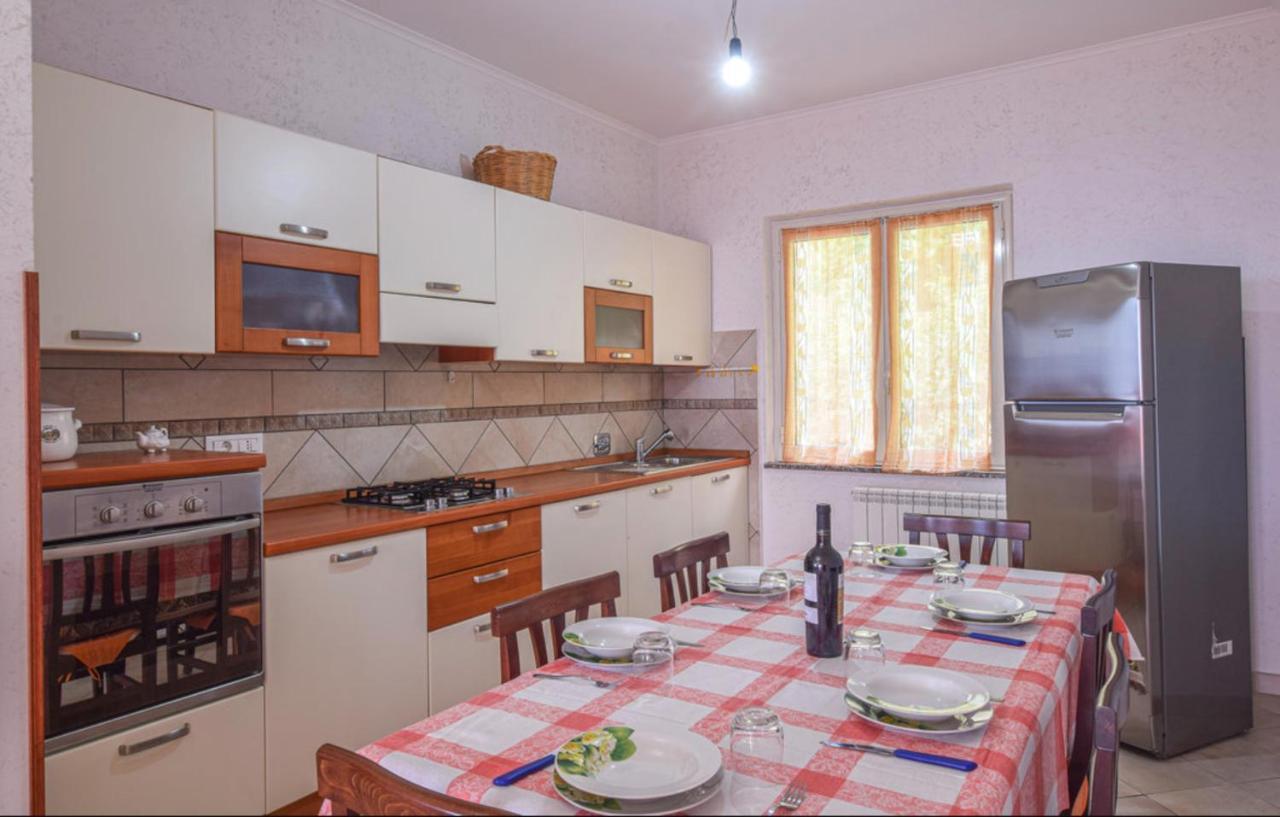 Confortevole E Spazioso Appartamento 100Mq A Falerna Con Vista Panoramica Sul Golfo Con Free Wifi E Smart Tv 외부 사진